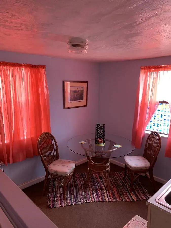 Break Side Studio #5 Apts North Camellia Acres Apartment